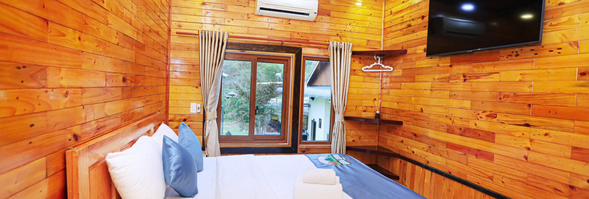 Bungalow Garden View 3 ( Quang Cảnh Sân Vườn )