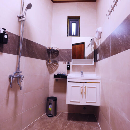 Studio With Kitchen ( Phòng Có Bếp )